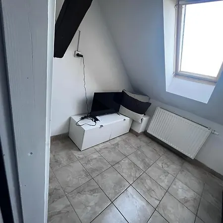 Budget Th 23 - Downtown 3 Bedroom Szombathely